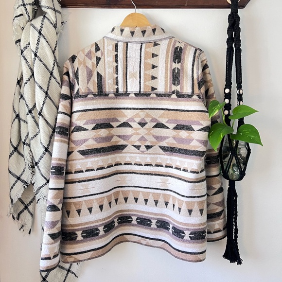 Cameleon Maya Aztec Jacket - Picture 3 of 5